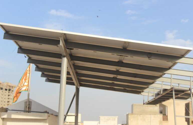 Solar on grid system in Karachi